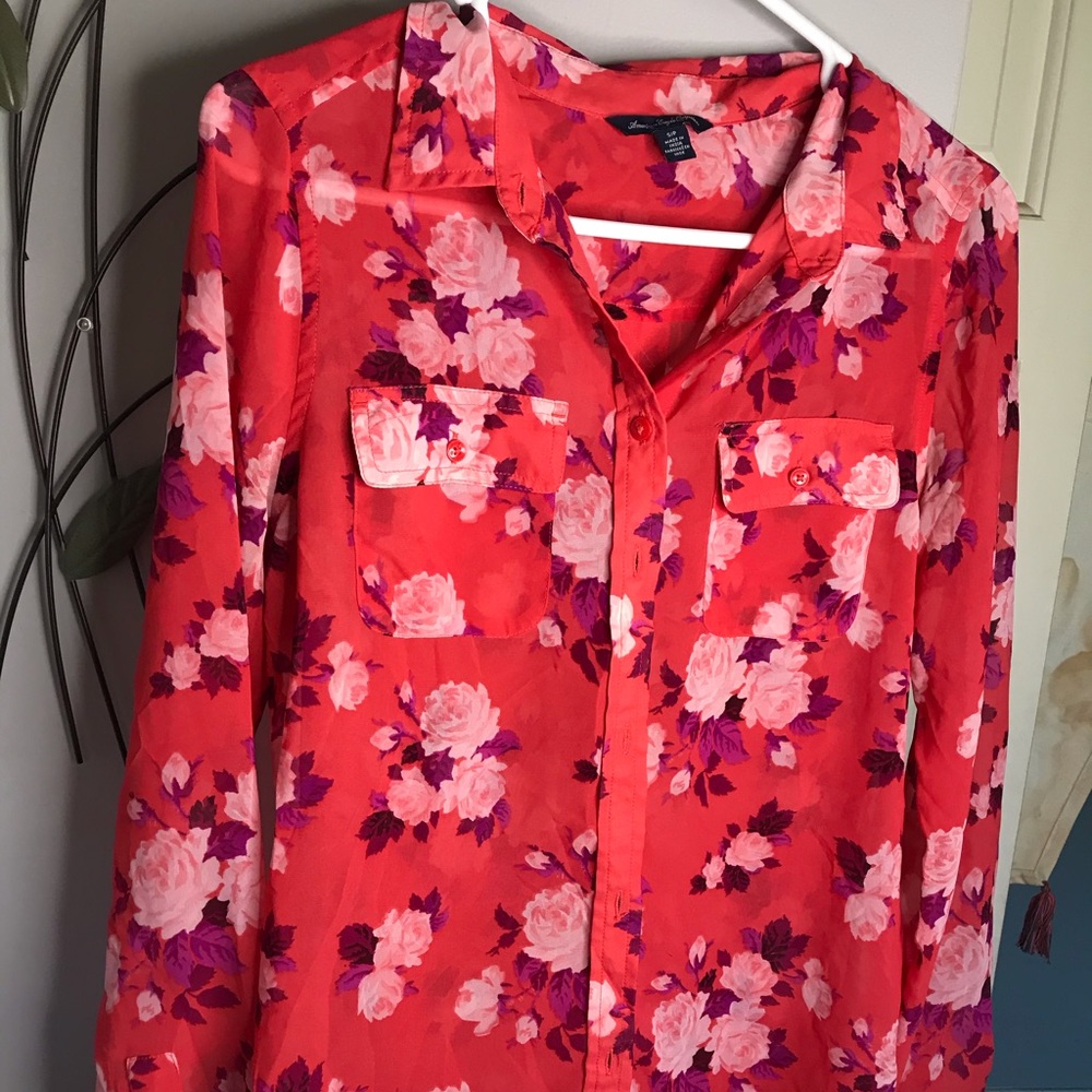 American Eagle floral button down